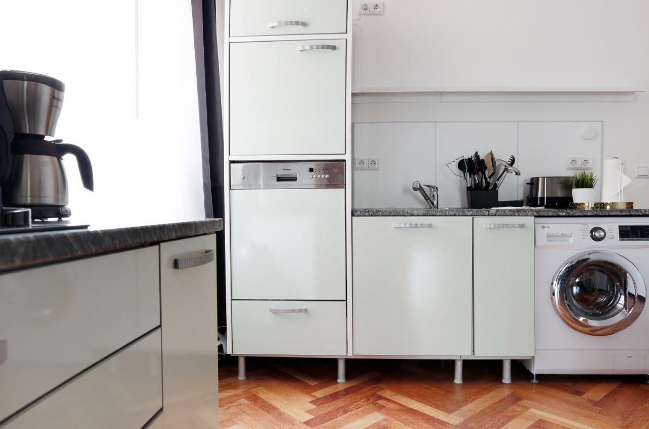 Katz By Rockchair Apartments L Superhost Status L 3 Bedrooms Boxspringbeds 2 Bathrooms In City Center - Cozy Family & Business Flair Welcomes You! Berlin Kültér fotó