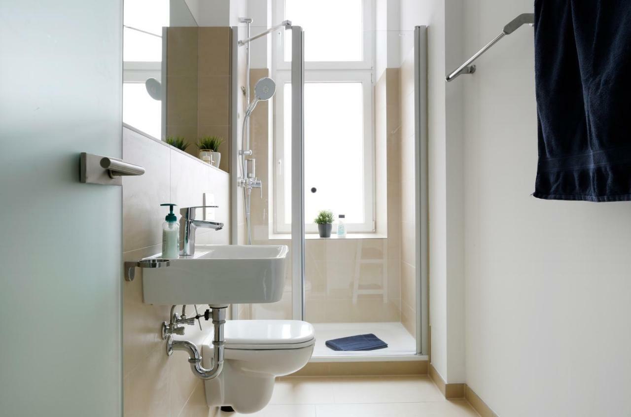Katz By Rockchair Apartments L Superhost Status L 3 Bedrooms Boxspringbeds 2 Bathrooms In City Center - Cozy Family & Business Flair Welcomes You! Berlin Kültér fotó