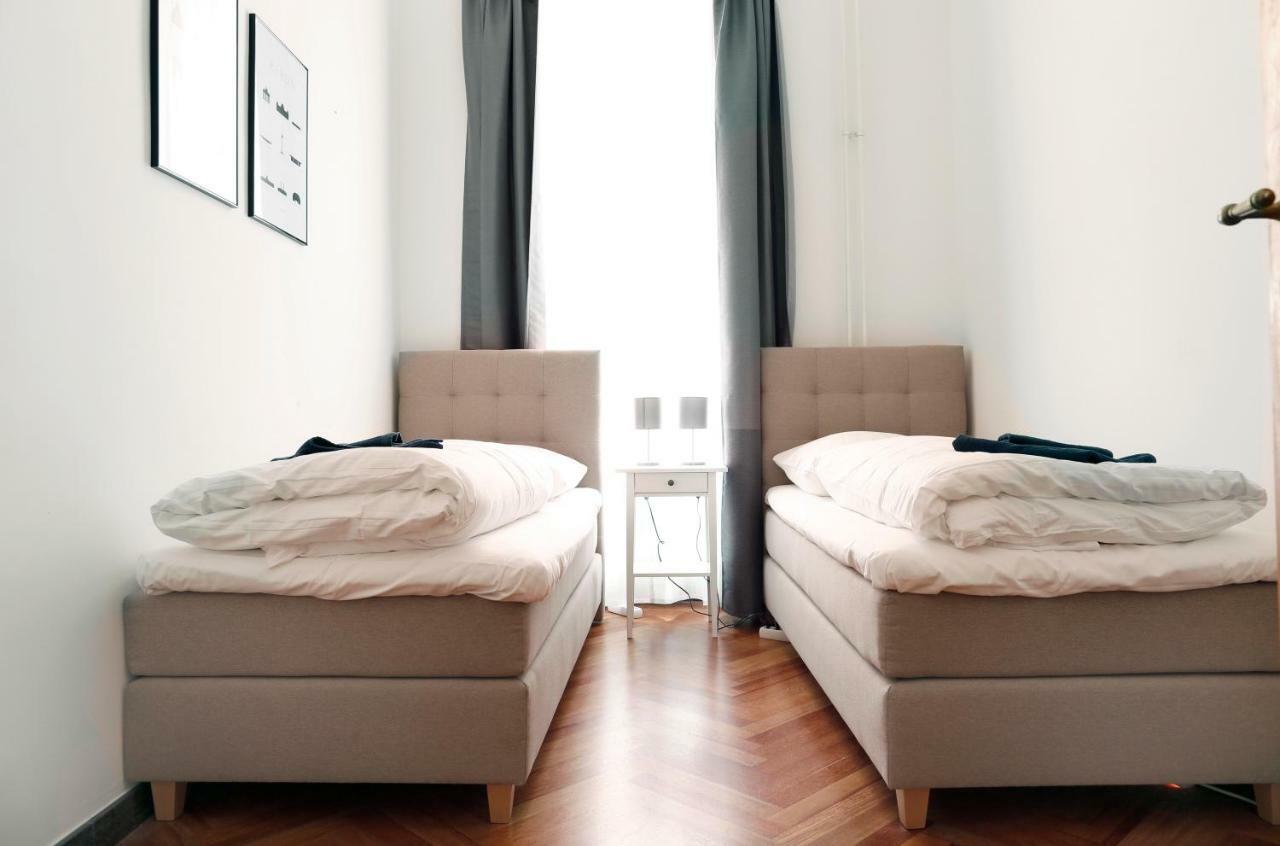 Katz By Rockchair Apartments L Superhost Status L 3 Bedrooms Boxspringbeds 2 Bathrooms In City Center - Cozy Family & Business Flair Welcomes You! Berlin Kültér fotó